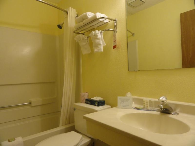 Quality Atlanta Airport-central Inn 2*